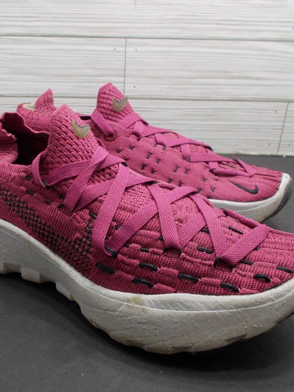 Nike Space Hippie Women's 7 Sweet Beet Slip On Shoes